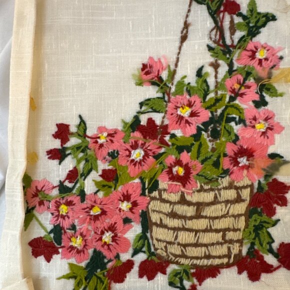 Crewel MCM BOHO Hanging Basket Pink Flowers Vintage 13 x 10" - Picture 3 of 6